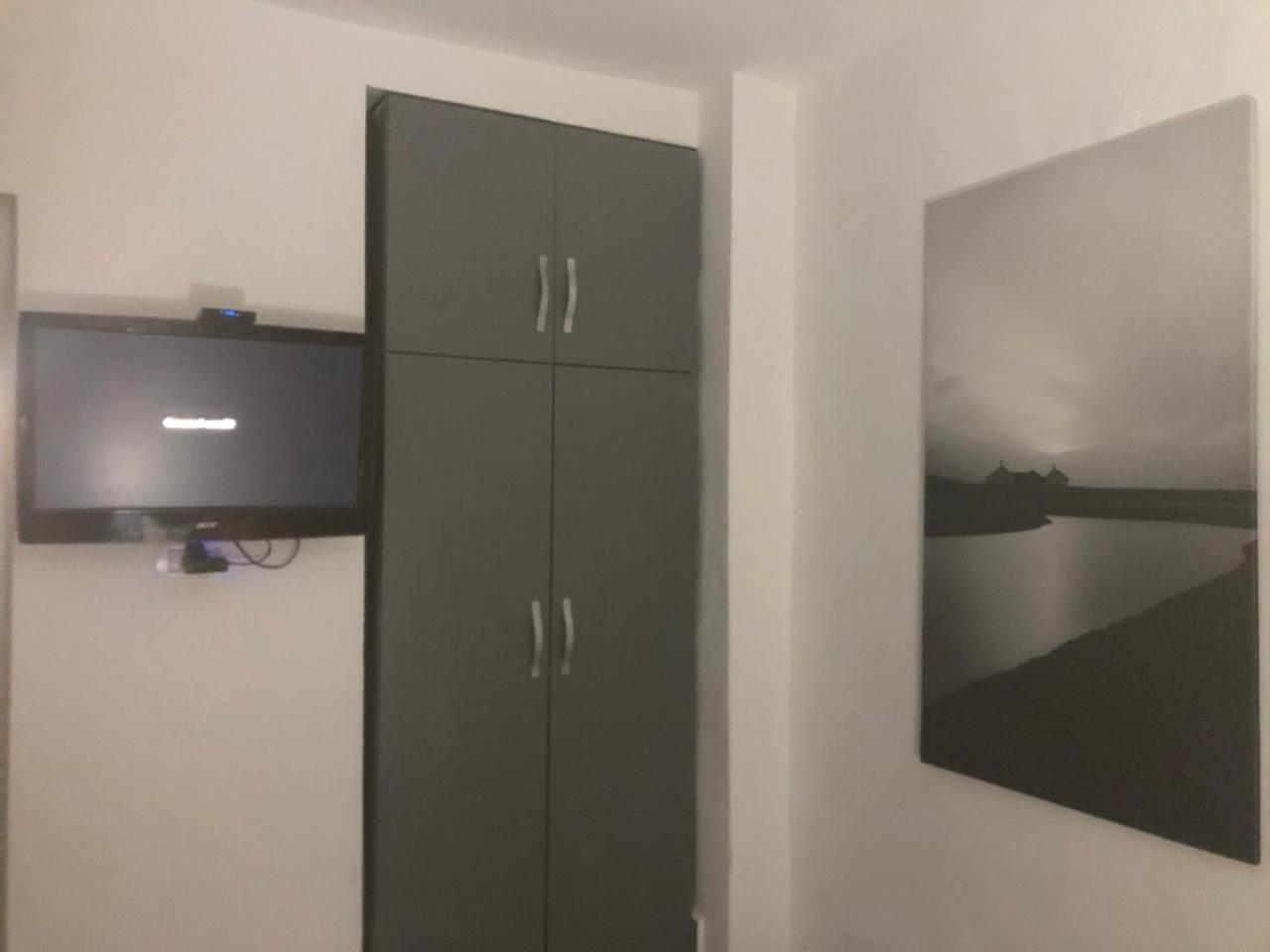 Old Town Pads In Center Of Apartment Tirana